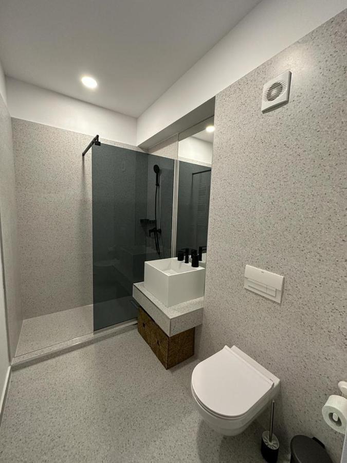 Urban Flats Apartment Bukares Bagian luar foto