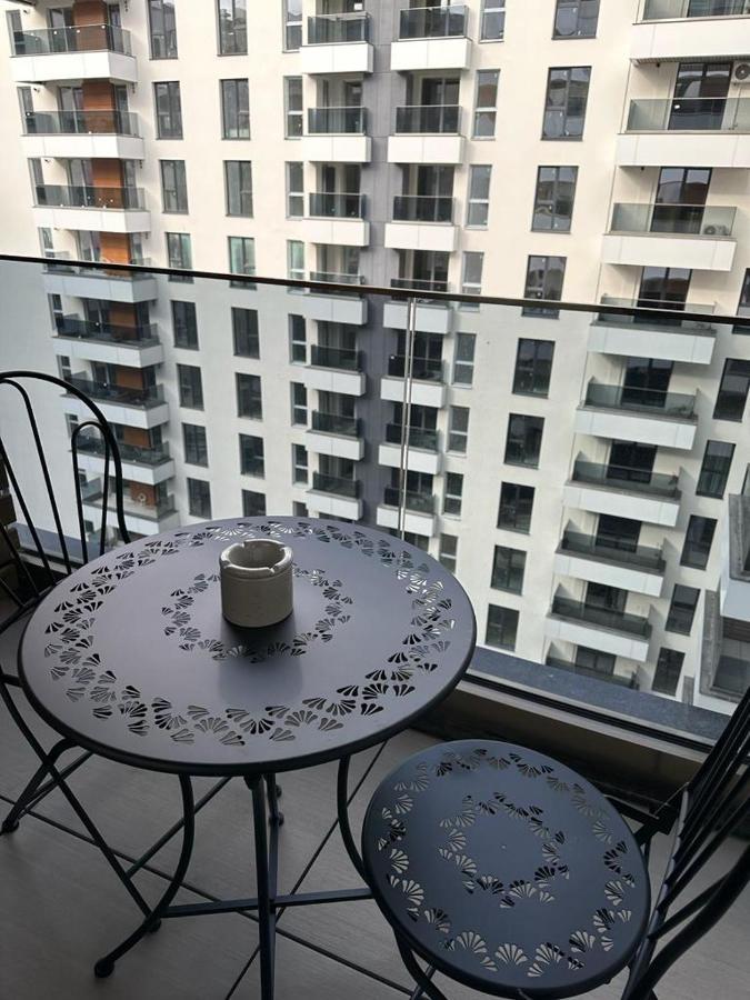 Urban Flats Apartment Bukares Bagian luar foto