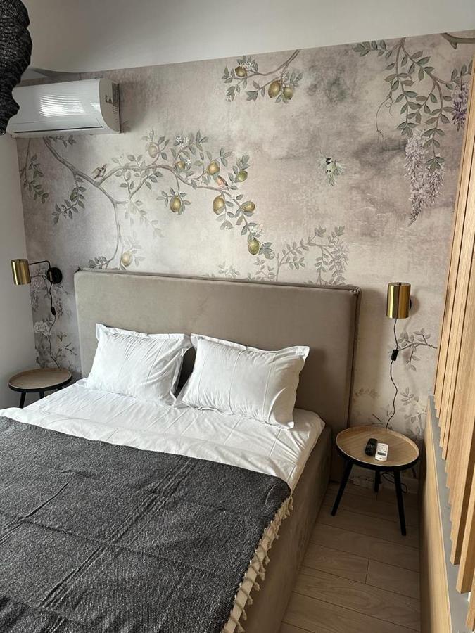Urban Flats Apartment Bukares Bagian luar foto